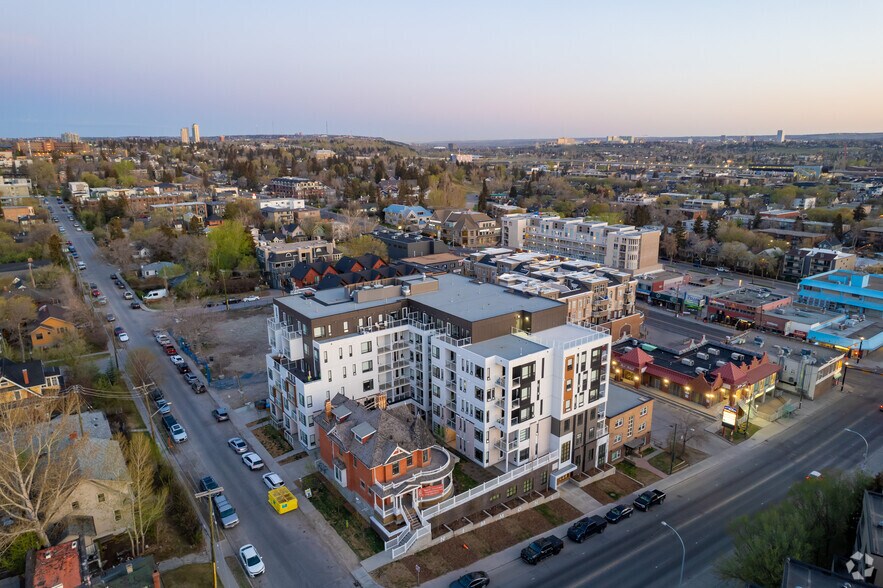 More Photos Of 1420 19 Av SW, Calgary Apartments For Sale