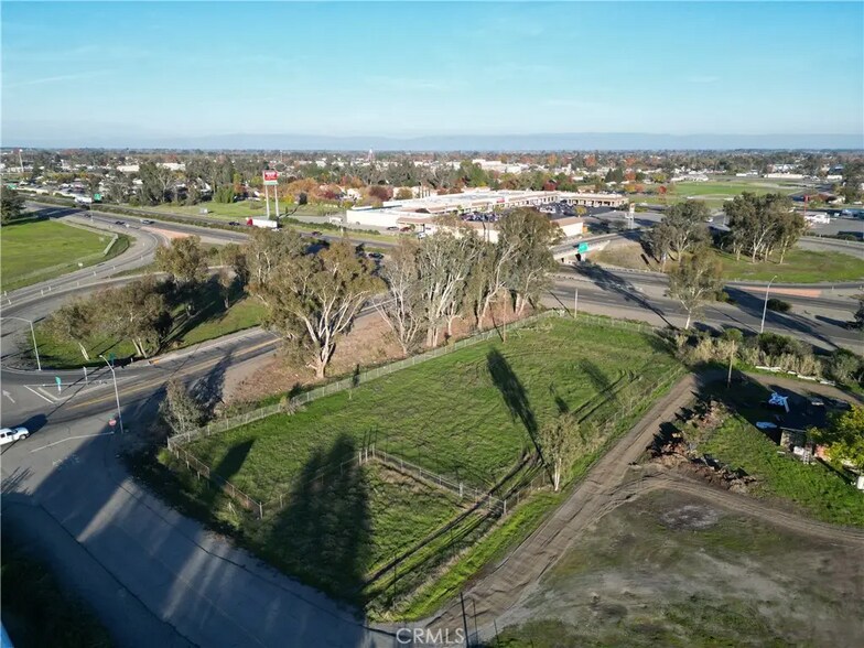 More Photos Of County Road HH exit 618 on I-5 @ Road 16, Orland Land For Lease