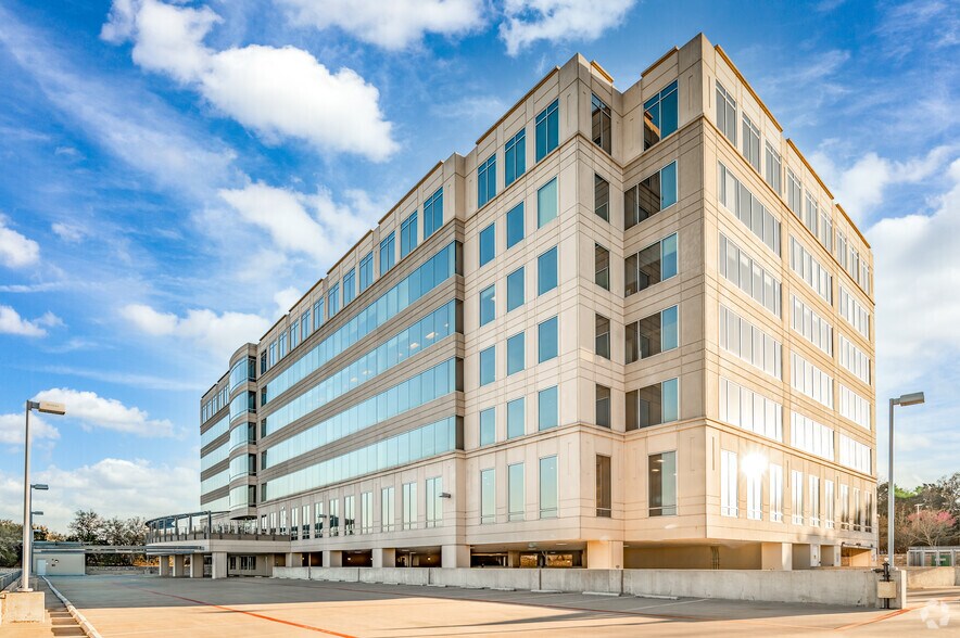 More Photos Of 2600 Via Fortuna, Austin Unknown For Lease