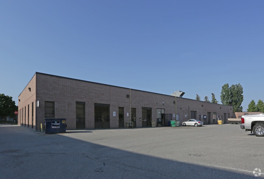 More Photos Of 1 Whitehorse Rd, Toronto Office For Sale