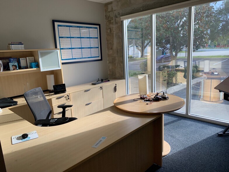 More Photos Of 7519 Pennsylvania Ave, Sarasota Office For Lease