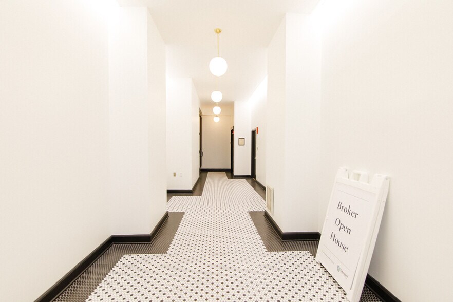More Photos Of 308-310 E Hennepin Ave, Minneapolis Loft Creative Space For Lease