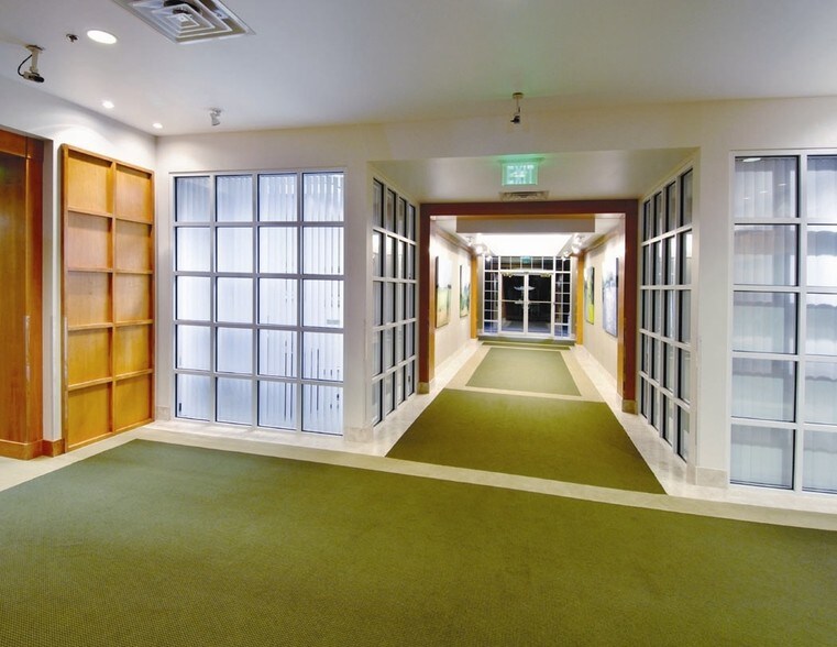 More Photos Of 2565 NW Thompson Bridge Rd, Gainesville Office For Lease