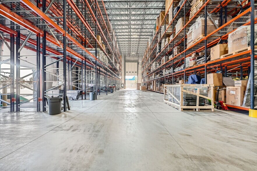 More Photos Of 7019 S Jordan Rd, Centennial Warehouse For Lease