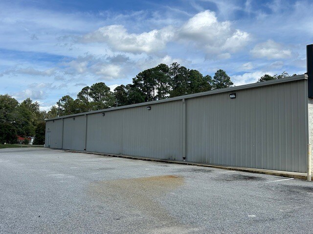 More Photos Of 941 S Governor Williams Hwy, Darlington Freestanding For Lease