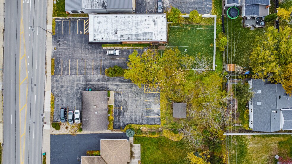 More Photos Of , Lombard Office For Sale