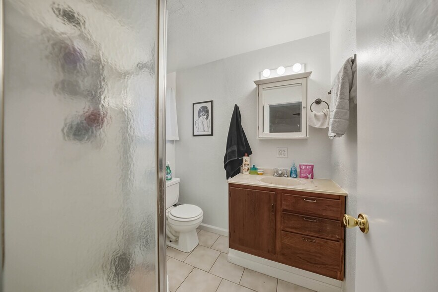 More Photos Of 14840 Valley Ave, Clearlake Multifamily For Sale