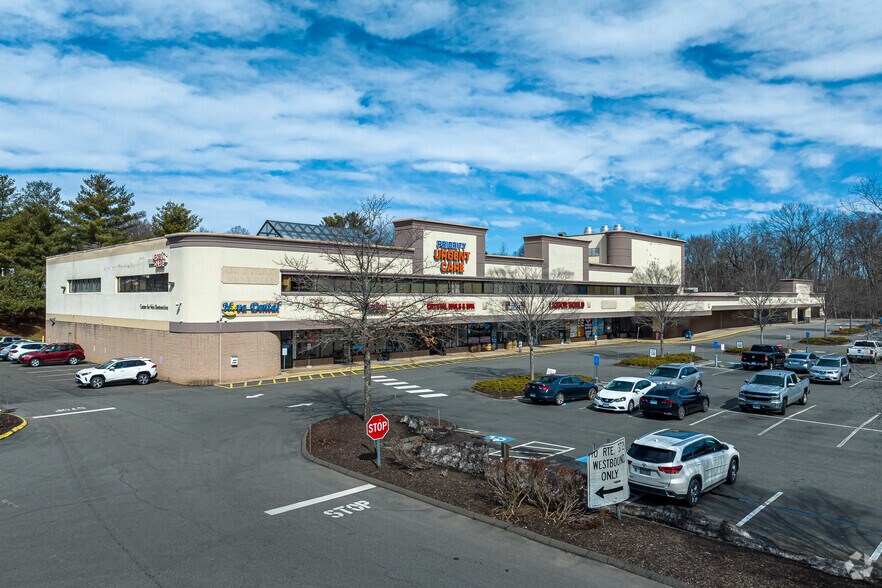 Primary Photo Of 136 Berlin Rd, Cromwell Storefront For Lease