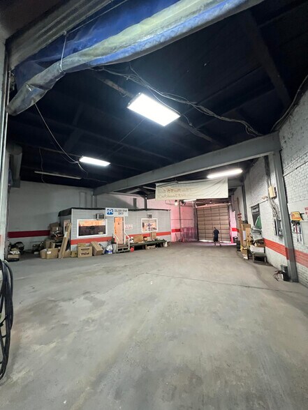 More Photos Of 1931 Point Breeze Ave, Philadelphia Auto Repair For Lease