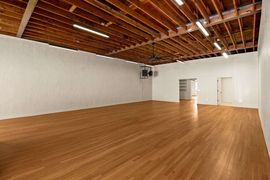 More Photos Of 713 W King St, Boone Storefront For Sale