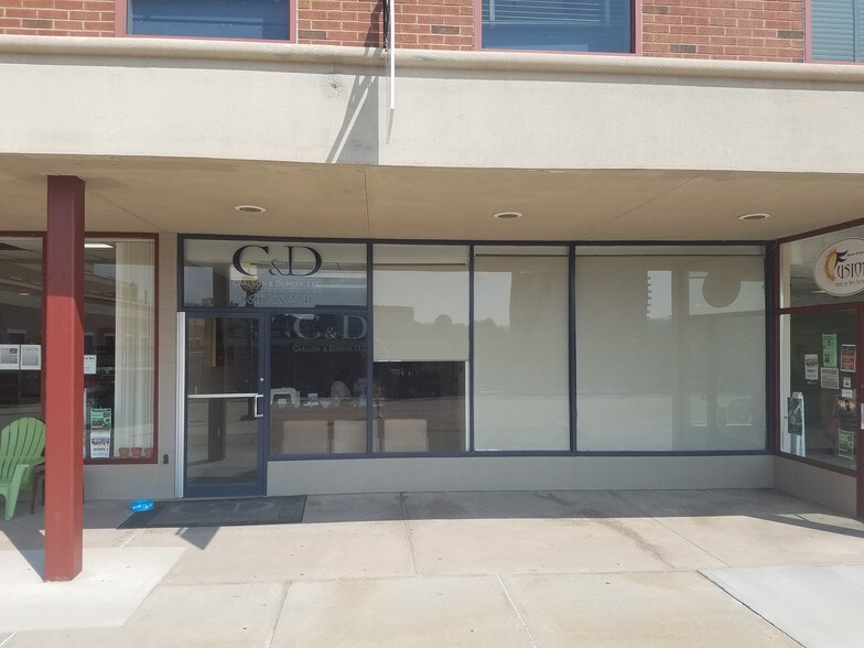 More Photos Of 100-140 Riverview Ctr, Middletown Office For Lease