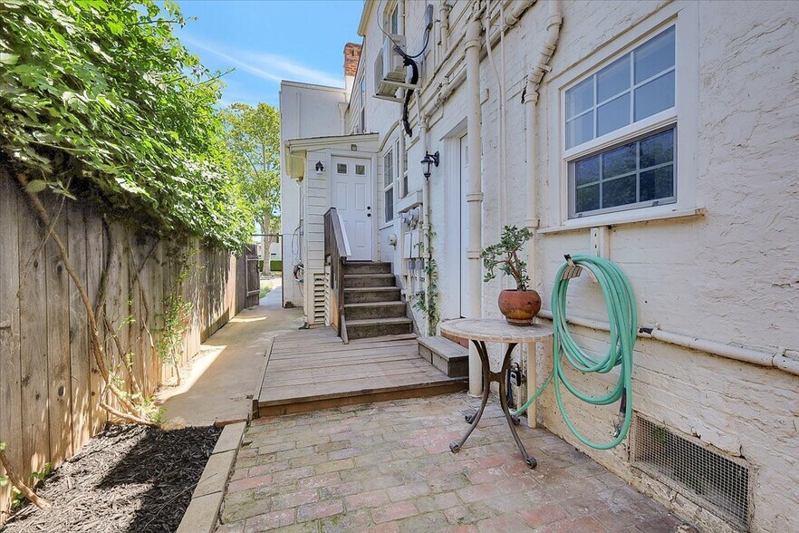 More Photos Of 630 D St, Marysville Apartments For Sale