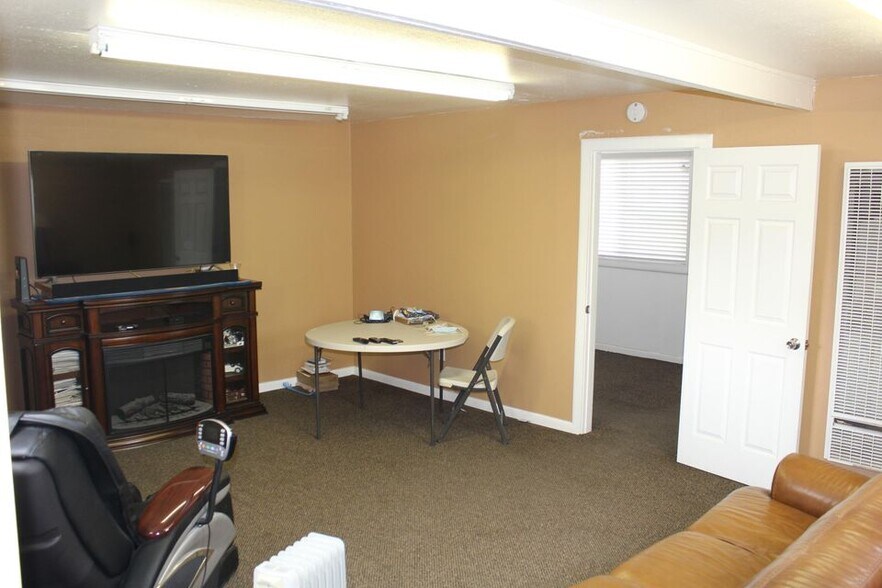 More Photos Of 1157 S Main St, Cedar City Auto Repair For Sale