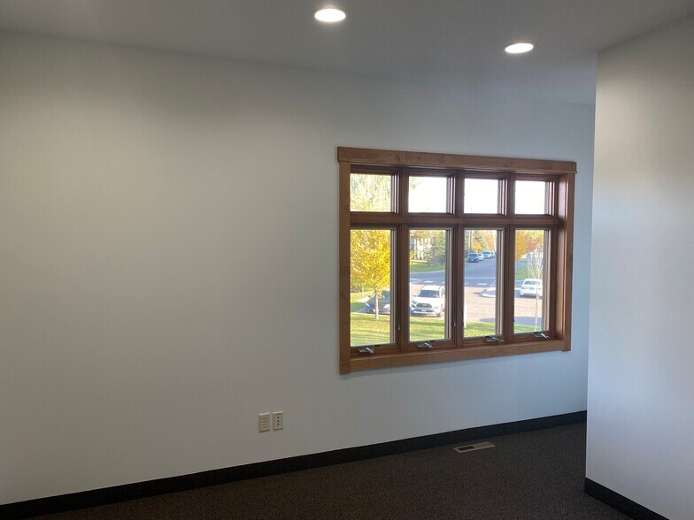 More Photos Of 18200 45th Ave N, Plymouth Office Residential For Lease