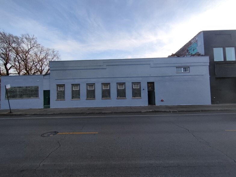 More Photos Of 1237 W 47th St, Chicago Manufacturing For Lease