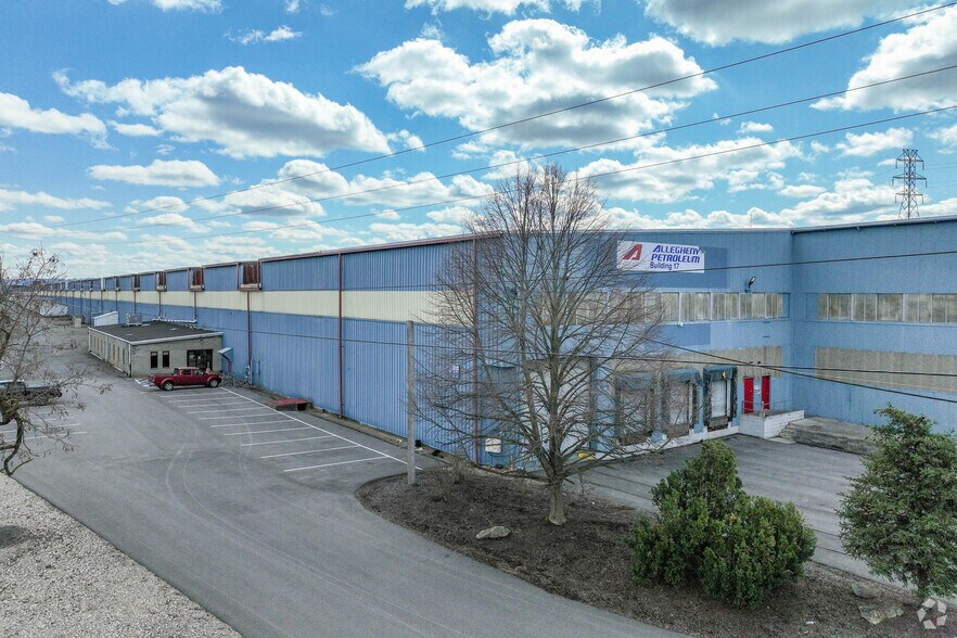 More Photos Of 2301 Duss Ave, Ambridge Warehouse For Lease