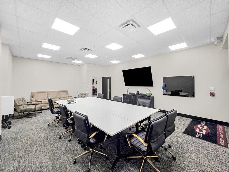 More Photos Of 3410 I-10 W, Orange Office For Sale