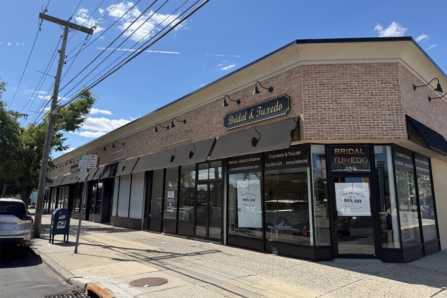 More Photos Of 130 Hempstead Tpke, West Hempstead Storefront For Lease