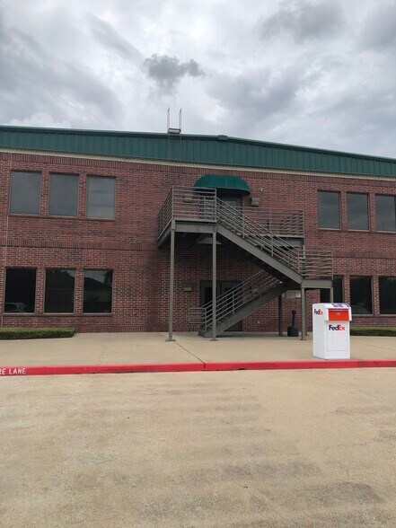 More Photos Of 6302 W Broadway St, Pearland Medical For Lease