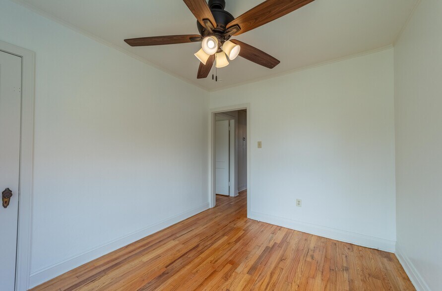More Photos Of 517 Cherokee Ave, Mcalester Office For Lease