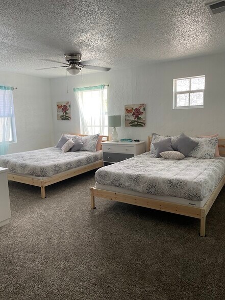 More Photos Of , Saint Petersburg Multifamily For Sale