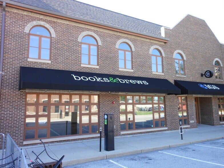 Primary Photo Of 643 Massachusetts Ave, Indianapolis Storefront For Lease