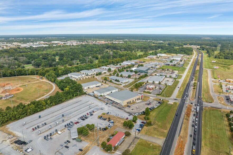 More Photos Of 834-840 Lagoon Business Loop, Montgomery Light Distribution For Lease