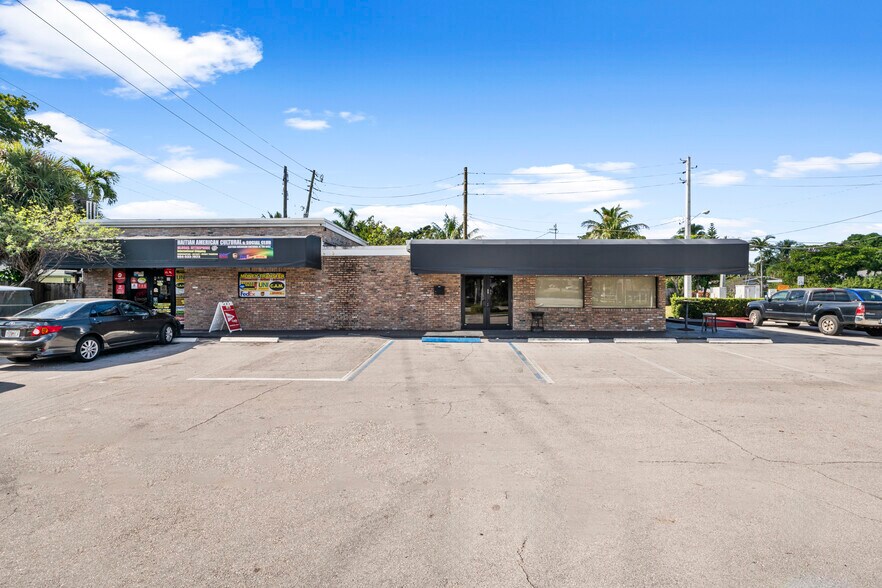 More Photos Of 3351 N Andrews Ave, Oakland Park Storefront Retail Office For Sale