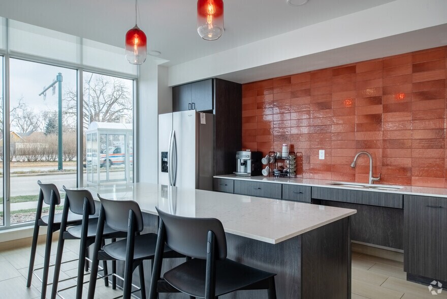 More Photos Of 2521 East Washington Ave, Madison Apartments For Lease