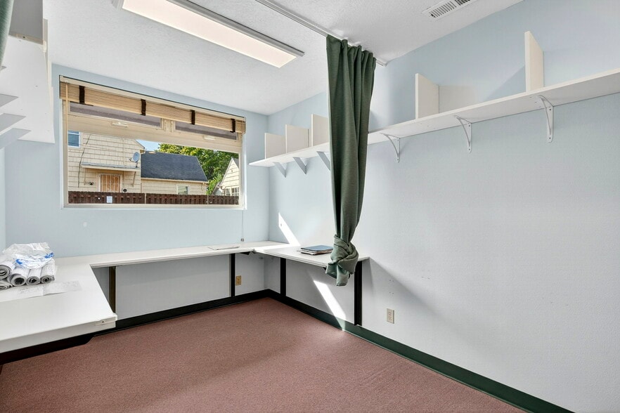 More Photos Of 5311-5315 N Vancouver Ave, Portland Medical For Sale