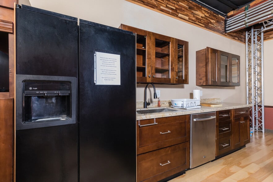 More Photos Of 1616 E Main St, Mesa Unknown For Lease