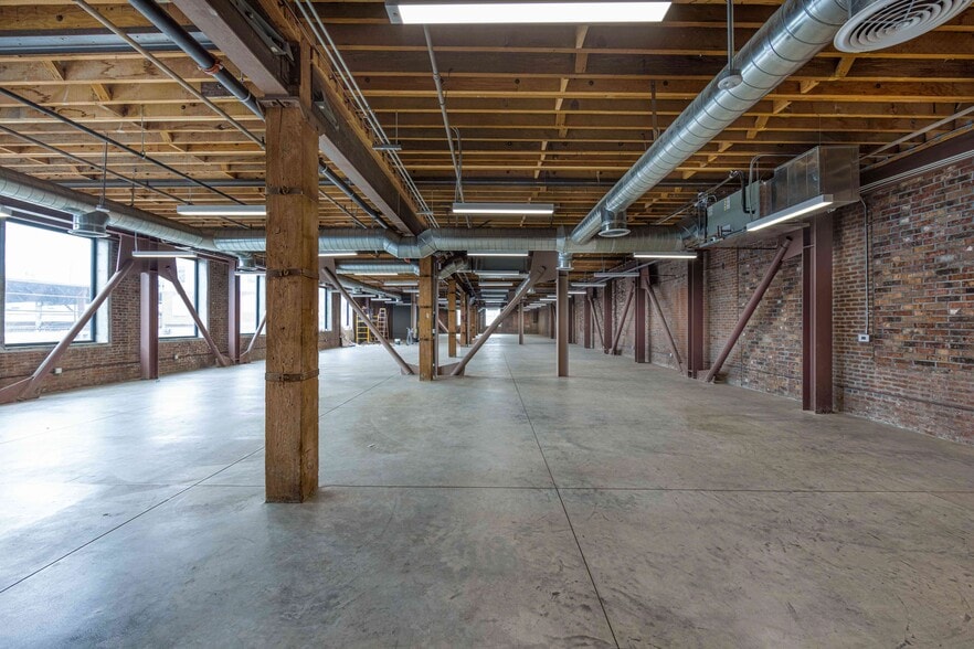 More Photos Of 440 Seaton St, Los Angeles Loft Creative Space For Sale