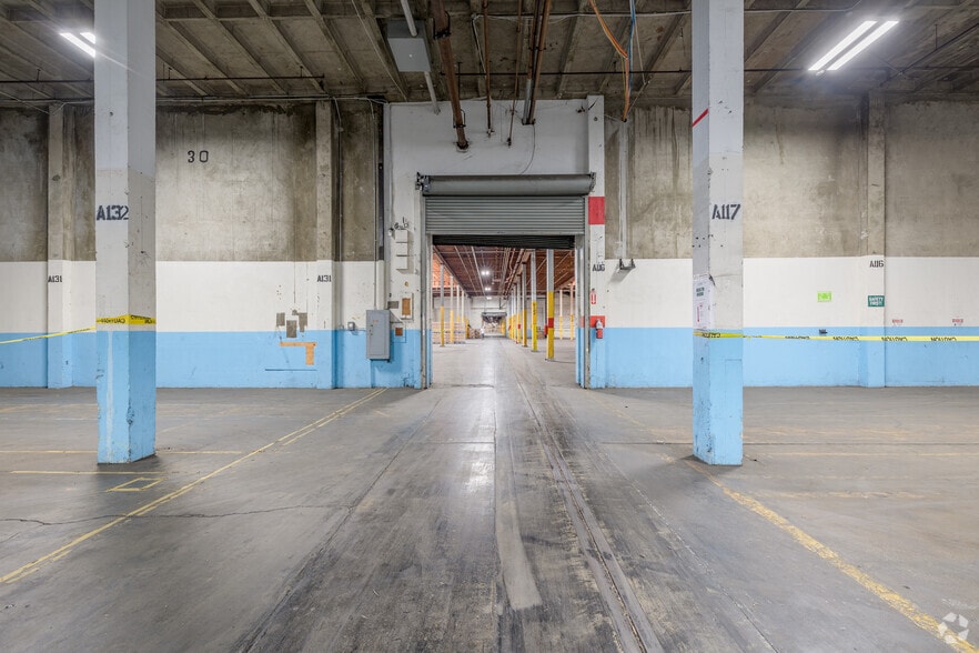 More Photos Of 5525 S Soto St, Vernon Warehouse For Lease