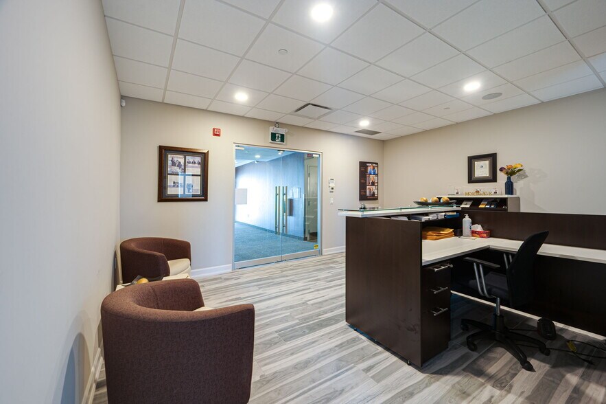More Photos Of 200 Cachet Woods Crt, Markham Office For Lease