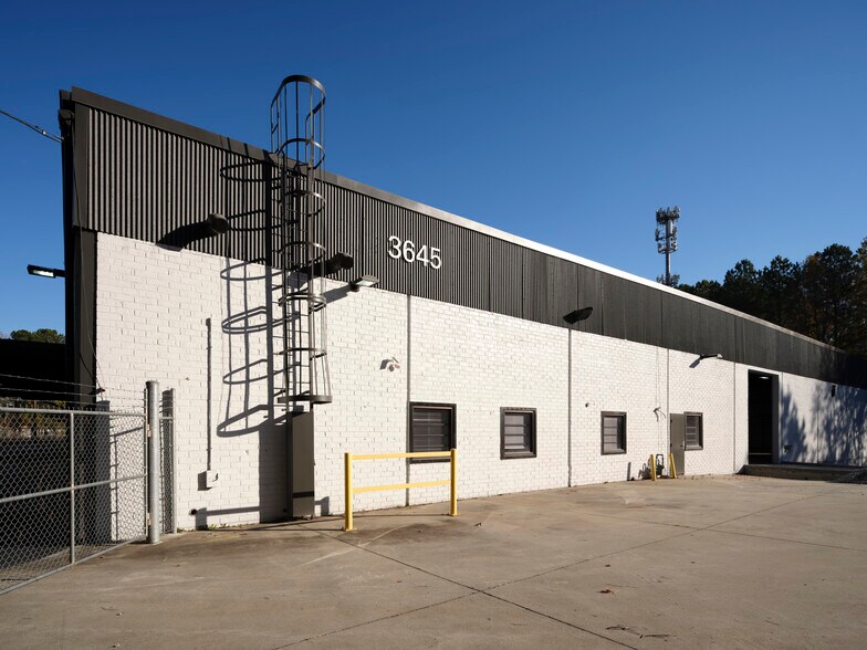 More Photos Of 3645 Oakcliff Rd, Doraville Warehouse For Sale