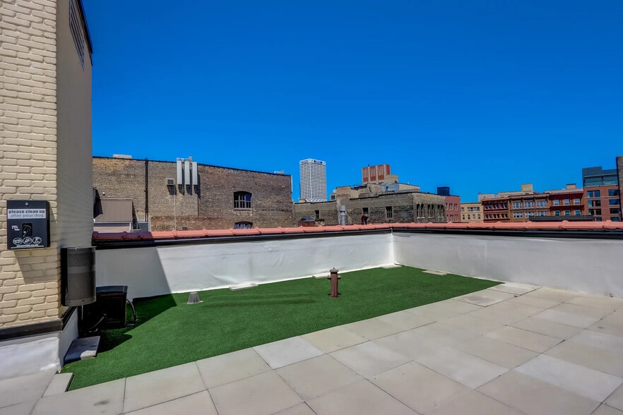 More Photos Of 226 N Water St, Milwaukee Apartments For Sale