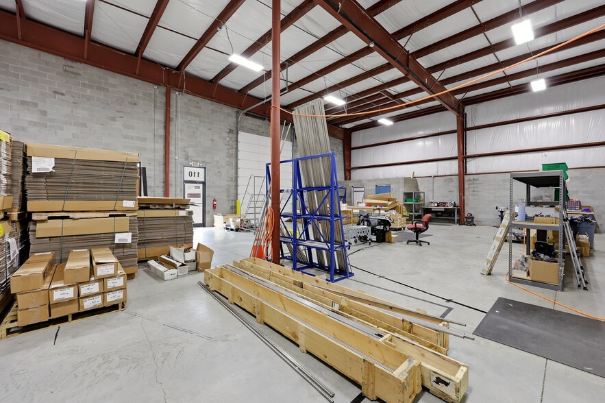 More Photos Of 2380 Fortune Dr, Lexington Light Manufacturing For Lease
