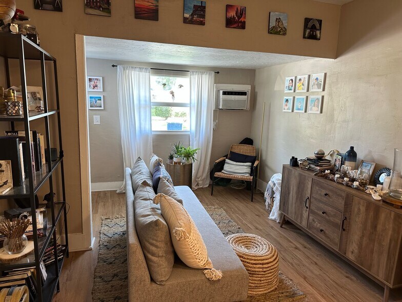 More Photos Of 614 Oak Ave, Clearwater Apartments For Sale