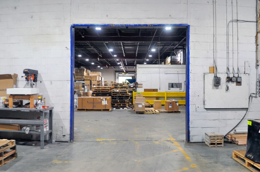 More Photos Of 39 Progress St, Edison Warehouse For Sale