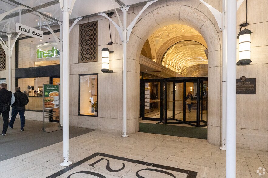 More Photos Of 200 W 57th St, New York Office For Lease
