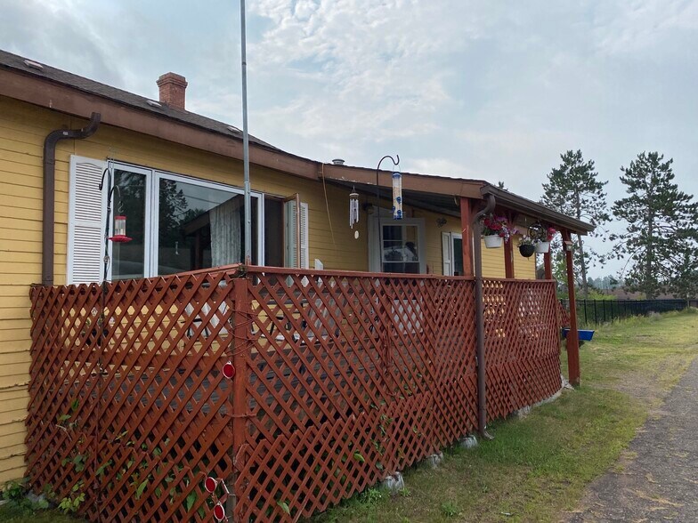 More Photos Of 11405 S US Highway 53, Solon Springs Apartments For Sale