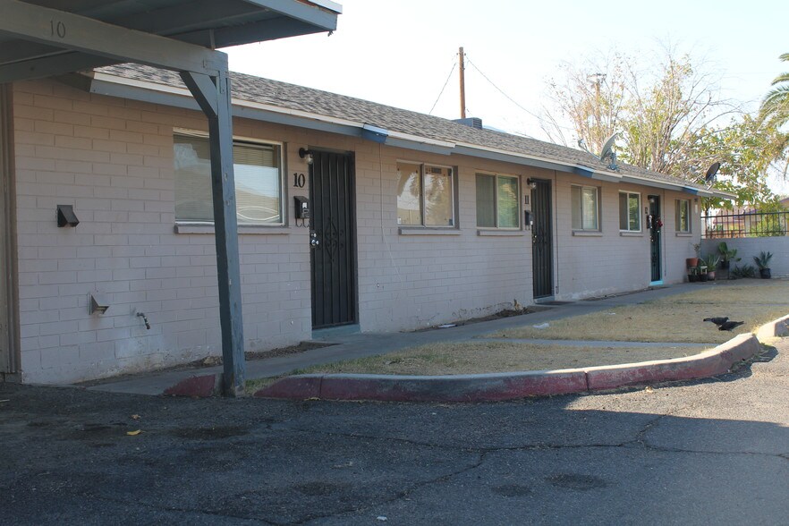 More Photos Of 7107-7113 N 53rd Ave, Glendale Apartments For Sale