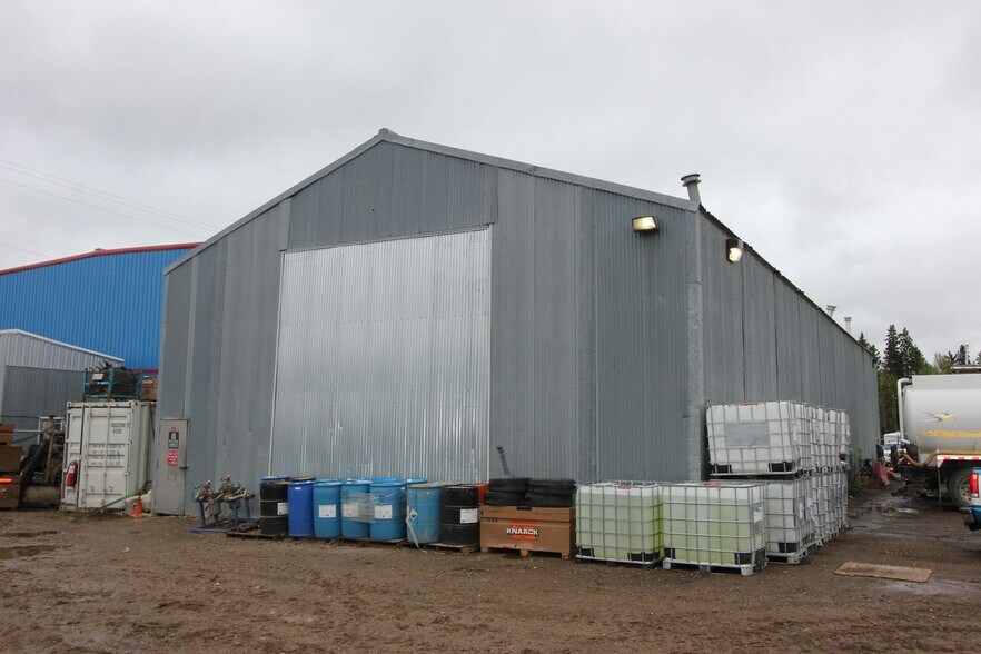 More Photos Of 210 MacLennan Cres, Fort McMurray Light Distribution For Sale