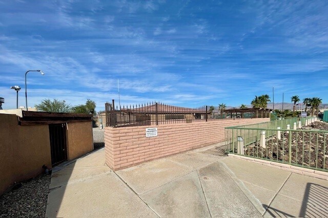 More Photos Of 1407 McCulloch Blvd N, Lake Havasu City Storefront Retail Office For Sale