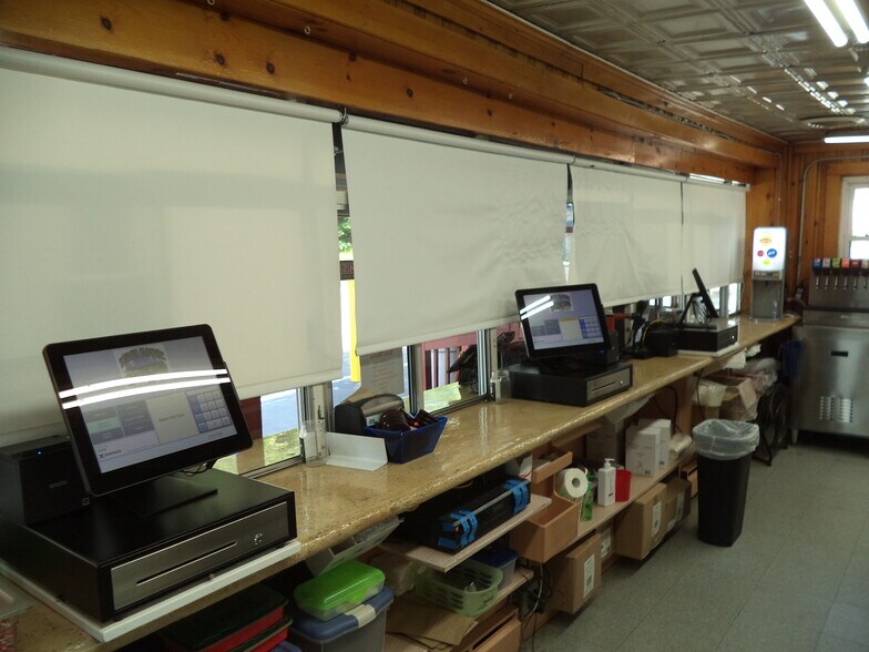 More Photos Of 1391 Hooksett Rd, Hooksett Restaurant For Sale