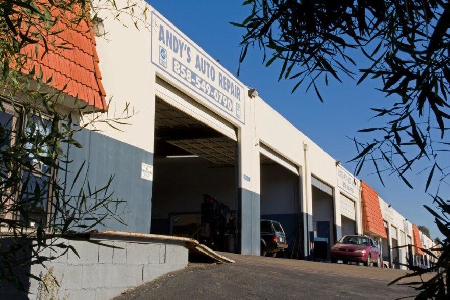 More Photos Of 8008 Miramar Rd, San Diego Service For Lease