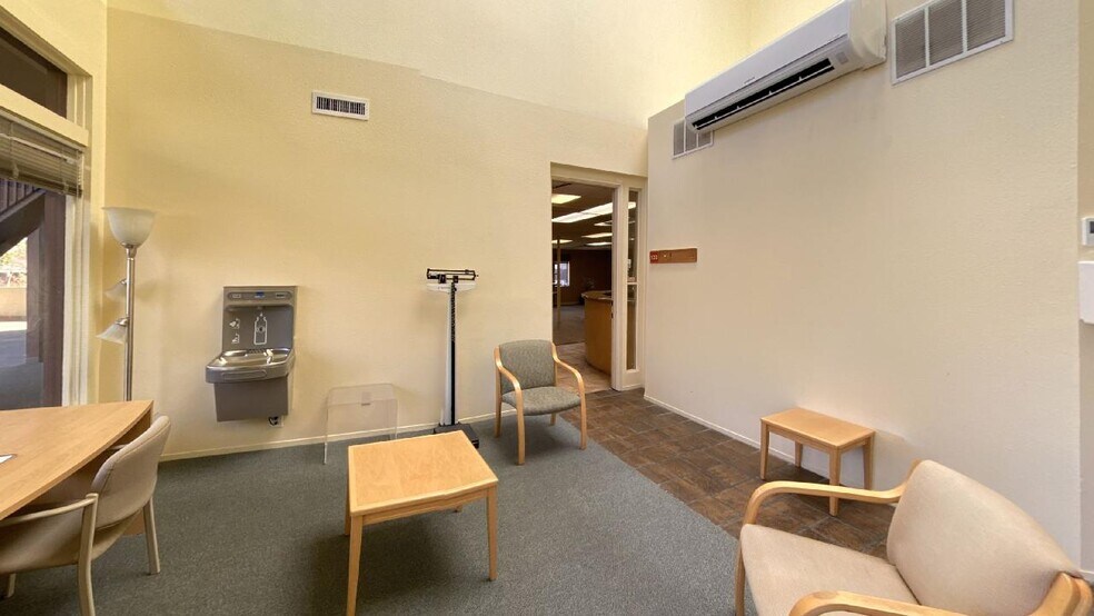 More Photos Of 911 Moraga Rd, Lafayette Medical For Lease