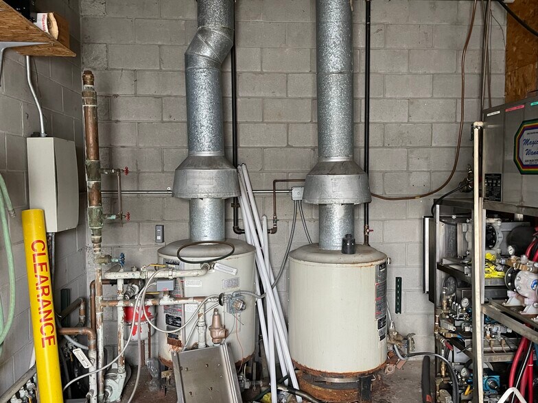 More Photos Of 105 Ohio St, Johnstown Carwash For Sale