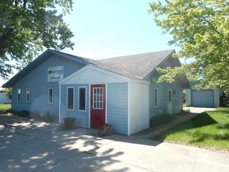 More Photos Of W2745 County Road D, Elkhorn Office Residential For Lease