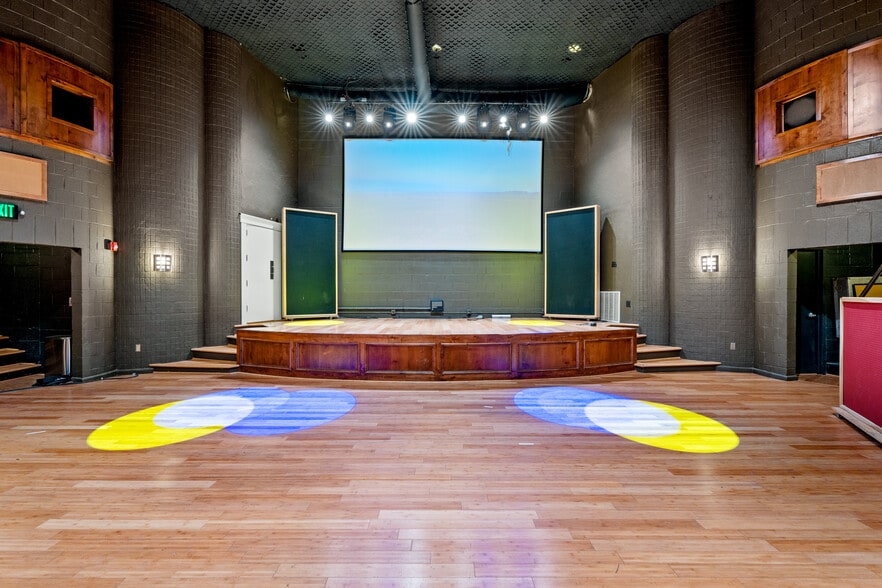 More Photos Of 2908 Epperly Dr, Del City Loft Creative Space For Sale